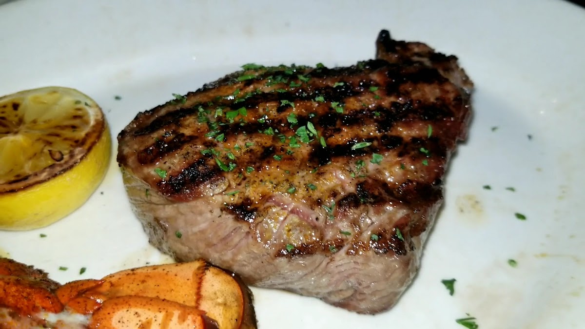 Morton's The Steakhouse photo 2